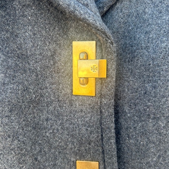 Tory Burch Runway Preppy Wool Gold Clasp Logo Gray Coat - Picture 5 of 15